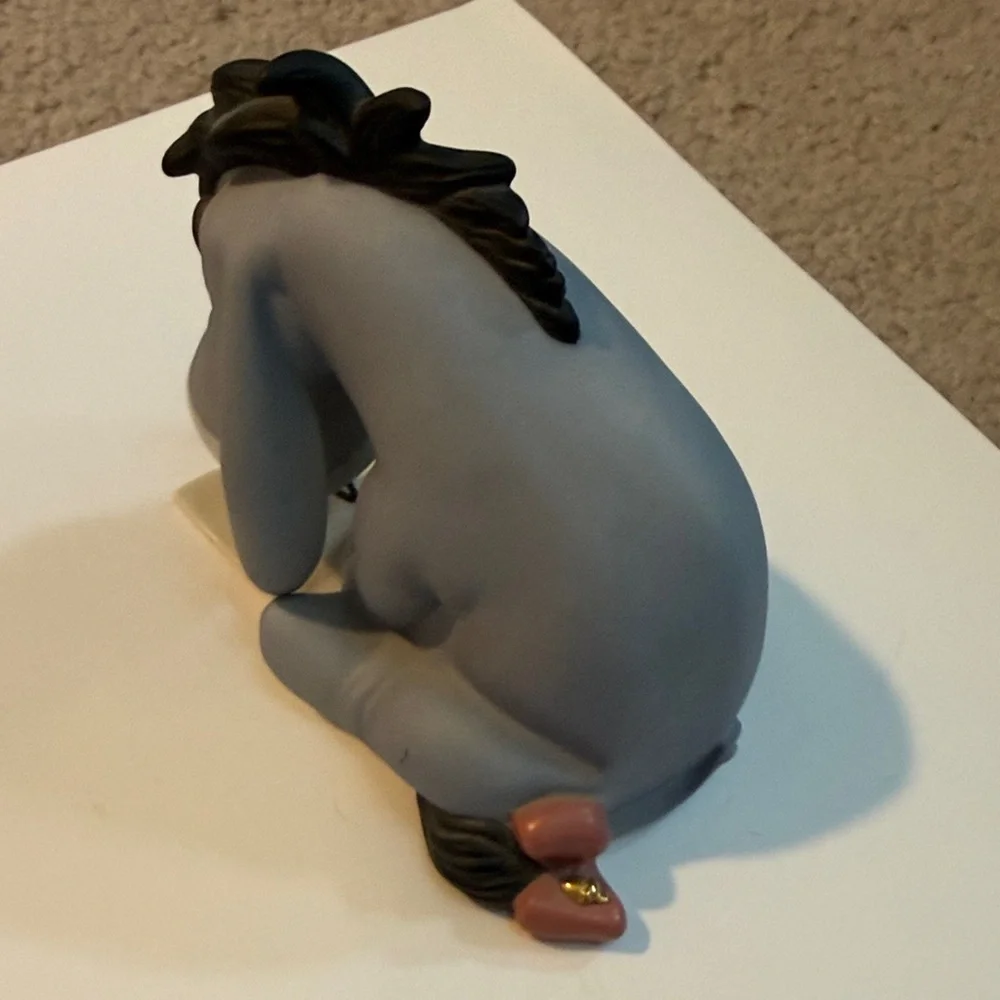 Eeyore Figurine DISNEY ENESCO Pooh & Friends Eeyore Missing You - Picture 2 of 4
